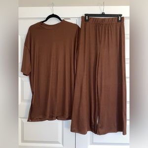 Mocha ribbed set - new without tags